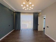 Bakıda 2 mərtəbəli modern ev satılır. Şüvəlan qəsəbəsində 5 otaqlı yeni dacha, -13