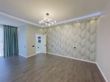 Bakıda 2 mərtəbəli modern ev satılır. Şüvəlan qəsəbəsində 5 otaqlı yeni dacha, -14