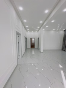 Mərdəkanda  Bravo market və TT market ətrafında yola yaxın modern villa satılır, -6