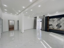 Mərdəkanda  Bravo market və TT market ətrafında yola yaxın modern villa satılır, -7