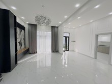 Mərdəkanda  Bravo market və TT market ətrafında yola yaxın modern villa satılır, -9