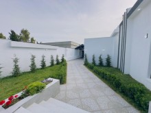 Mərdəkan  Bravo market yolunda 1 mərtəbəli hovuzlu həyət evi satılır, -6