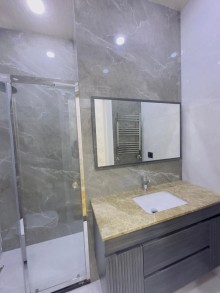 Bakı şəhəri, Qızıl Qum bağlarında 2 mərtəbəli, müasir üslubda villa satılır, -20