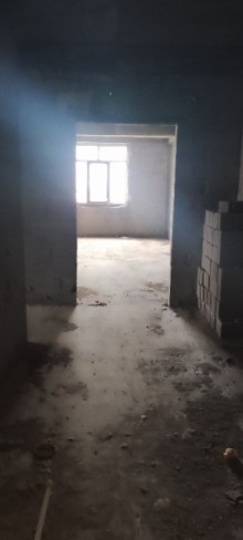 "Azadlıq prospekti" metrosuna, Şərq-Qərb Tibb Mərkəzinə yaxın Yeni Tikili, -10