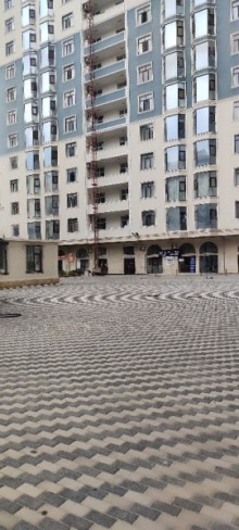 "Azadlıq prospekti" metrosuna, Şərq-Qərb Tibb Mərkəzinə yaxın Yeni Tikili, -12
