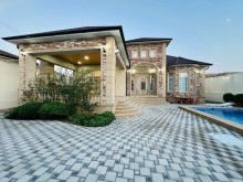 Вилла с бассейном на продажу в Шувелане, -3