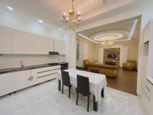 Вилла с бассейном на продажу в Шувелане, -18