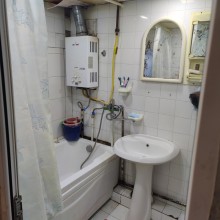 Satılır Köhnə Tikili 8-ci mikrorayonda Azadlıq metrostansiyasına 5 dəqiqəlik məsafədə, -14