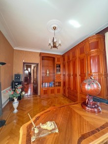 In Bakyxanov settlement (Razin) a 4-story villa is for sale, -15