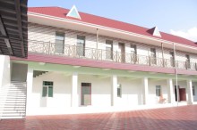 Gəncə şəhərində 1 hektar ərazidə 3 həyət evi olan kompleks satılır, -2