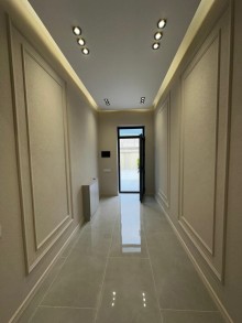 Mərdəkan qəsəbəsində 4 sot torpaq sahəsində yerləşən 1 mərtəbəli, modern satılır, -9