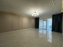 Mərdəkan qəsəbəsində 4 sot torpaq sahəsində yerləşən 1 mərtəbəli, modern satılır, -15